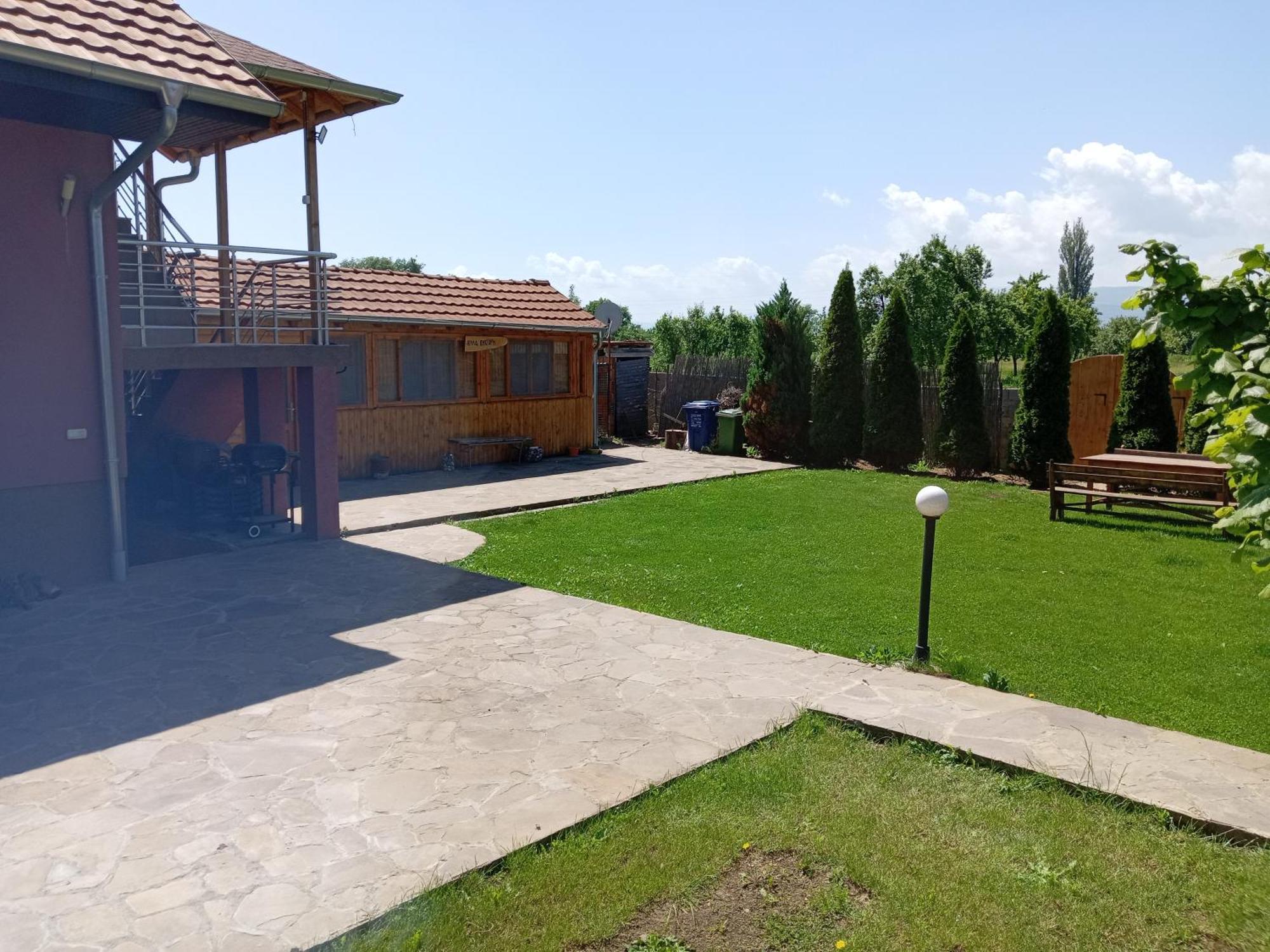 Vila Viktori Pirot Exterior foto